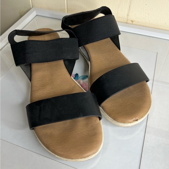 everlee Shoes - Women’s Everlee Shoes / Sandals